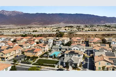 15147 Ridge #6, Fontana, CA 92336 - Photo 34