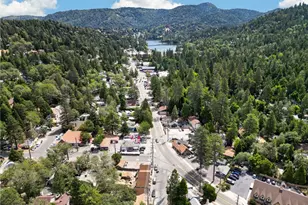 23762 Manzanita Dr, Crestline, CA 92325 - Photo 12
