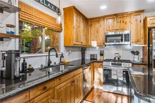 371 Maple Dr, Lake Arrowhead, CA 92352 - Photo 12