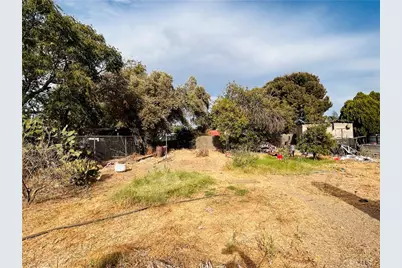 8671 Redwood, Fontana, CA 92335 - Photo 12