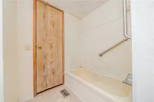 10200 Johnson, Phelan, CA 92371 - Photo 18