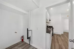 427 E 43rd St, Los Angeles, CA 90011 - Photo 10
