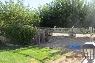 8899 Guava, Hesperia, CA 92345 - Photo 10