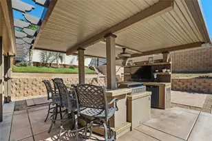 7066 Almandine Wy, Jurupa, CA 92509 - Photo 36