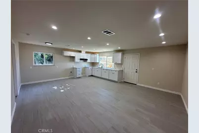 560 W 10th Street, Perris, CA 92570 - Photo 4
