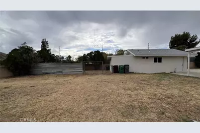 488 E Victory Avenue, Banning, CA 92220 - Photo 20