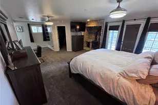 5260 Desert View Ln, Wrightwood, CA 92397 - Photo 48