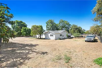 6523 Lorena, Jurupa Valley, CA 91752 - Photo 2