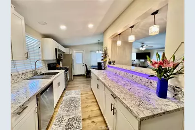 928 Bluecrest Street, Corona, CA 92882 - Photo 2