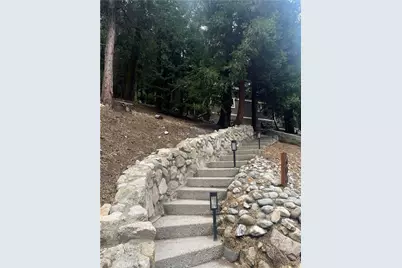 404 Mozumdar, Cedarpines Park, CA 92322 - Photo 14
