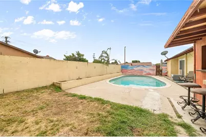 9771 Kaiser Court, Fontana, CA 92335 - Photo 26