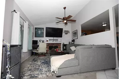 14878 Silvertree, Moreno Valley, CA 92553 - Photo 8