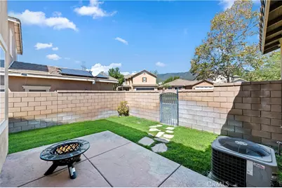 15834 Vienna, Fontana, CA 92336 - Photo 32