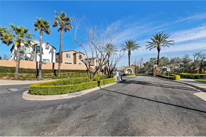 15834 Vienna, Fontana, CA 92336 - Photo 36