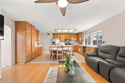 637 Avondale, Corona, CA 92879 - Photo 18