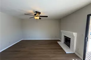 25431 Pistache Ct, Murrieta, CA 92563 - Photo 2