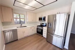 25431 Pistache Ct, Murrieta, CA 92563 - Photo 6