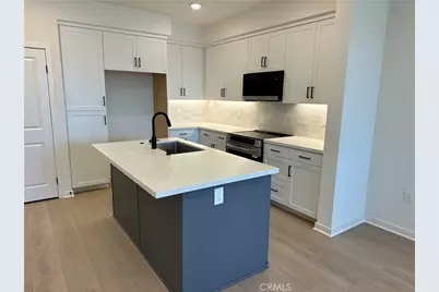 685 S Brea Boulevard #102, Brea, CA 92821 - Photo 2