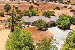 8026 Primrose Ave, Oak Hills, CA 92344 - Photo 14