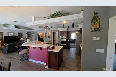 8026 Primrose Avenue, Oak Hills, CA 92344 - Photo 22