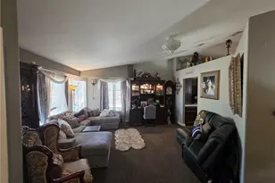 8026 Primrose Ave, Oak Hills, CA 92344 - Photo 18