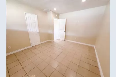 392 Cypress, Colton, CA 92324 - Photo 8