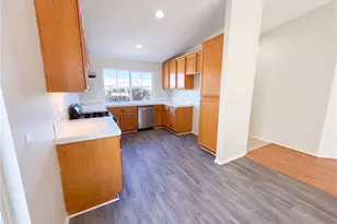 13241 Cameron, Victorville, CA 92392 - Photo 2