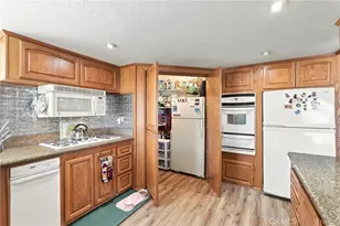 10210 Baseline, Rancho Cucamonga, CA 91701 - Photo 10