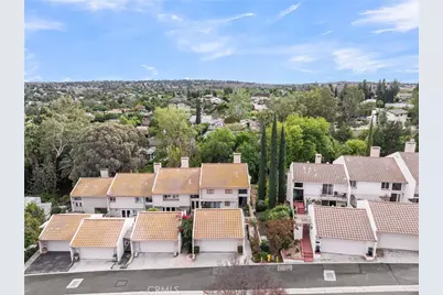 2252 El Capitan, Riverside, CA 92506 - Photo 2