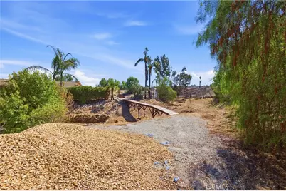 16800 Sendero Del Charro, Riverside, CA 92504 - Photo 48