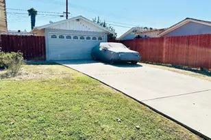 2490 Alder, Pomona, CA 91767 - Photo 2
