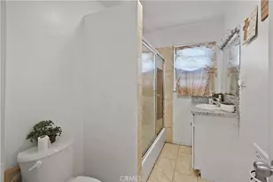 332 W 11th St, Perris, CA 92570 - Photo 18