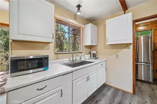 42795 Cougar, Big Bear Lake, CA 92315 - Photo 16