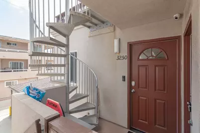 3250 Strandway, San Diego, CA 92109 - Photo 2