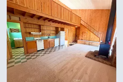 577 Oak Knoll, Green Valley Lake, CA 92341 - Photo 2