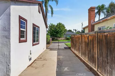 4330 Oakwood Place, Riverside, CA 92506 - Photo 26