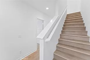 108 Pickwick Ln Ct, Burbank, CA 91506 - Photo 8