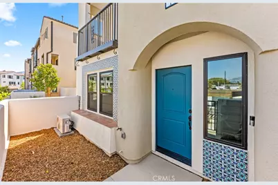 108 Pickwick Lane Court, Burbank, CA 91506 - Photo 2