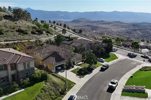16861 Ridge Cliff, Riverside, CA 92503 - Photo 10
