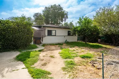 6705 Valaria Drive, Highland, CA 92346 - Photo 4