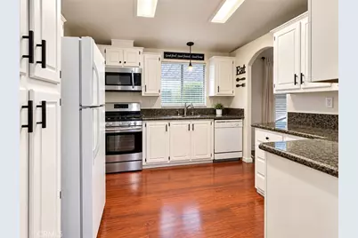 135 N Pepper #50, Rialto, CA 92376 - Photo 2
