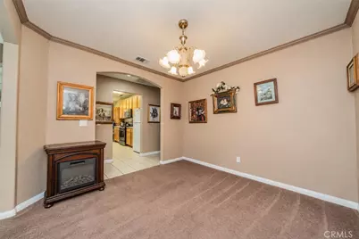 15999 Holly Brook, Victorville, CA 92395 - Photo 8