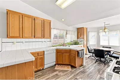 721 N Sandalwood Avenue, Rialto, CA 92376 - Photo 12