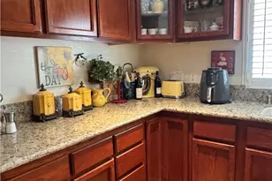 10210 Base Line Rd, Alta Loma, CA 91701 - Photo 20