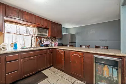 8362 Redwood Ave Spc 38, Fontana, CA 92335 - Photo 4