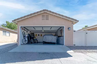 2810 W Devonshire, Hemet, CA 92545 - Photo 22