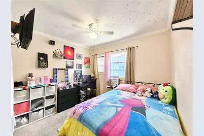 218 E 60th Street, Los Angeles, CA 90003 - Photo 12