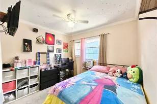 218 E 60th St, Los Angeles, CA 90003 - Photo 12