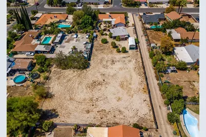 26704 Cornell St, Hemet, CA 92544 - Photo 14