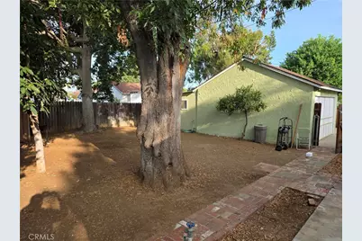 6825 Glacier Drive, Riverside, CA 92506 - Photo 10